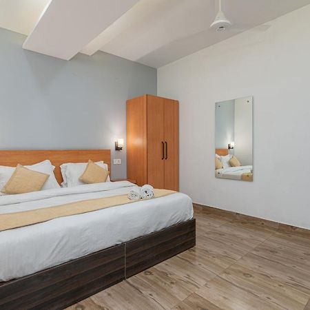 Hotel De Luxe Basai Road Gurgaon Eksteriør bilde