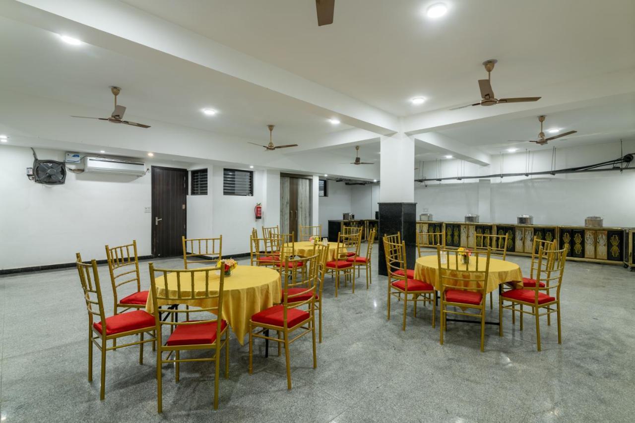 Hotel De Luxe Basai Road Gurgaon Eksteriør bilde