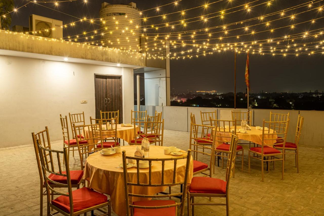 Hotel De Luxe Basai Road Gurgaon Eksteriør bilde